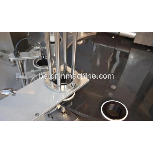 Аўтаматычная машына для напаўнення капсулы для парашка і молатай кавы